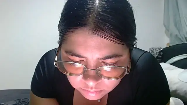 viccky vick online show from 11, 4, 2026