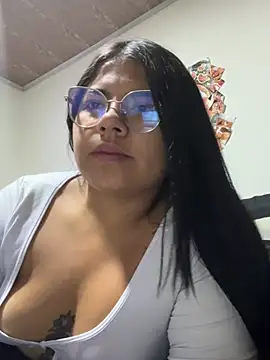 Snapshot of viccky_vick chatting on 25, 2, 2025 viccky vick online show from 25, 2, 2025