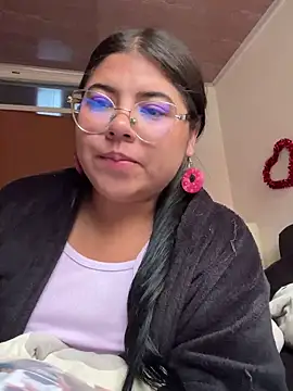 Snapshot of viccky_vick chatting on 11, 3, 2025 viccky vick online show from 11, 3, 2025