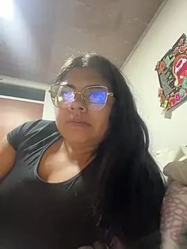 Snapshot of viccky_vick chatting on 24, 2, 2025 viccky vick online show from 24, 2, 2025