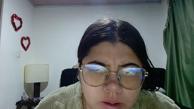Snapshot of viccky_vick chatting on 18, 9, 2025 viccky vick online show from 18, 9, 2025