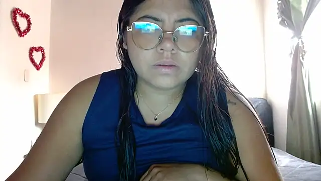 Snapshot of viccky_vick chatting on 18, 9, 2025 viccky vick online show from 18, 9, 2025