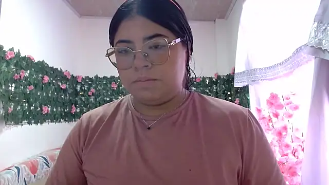 viccky vick online show from 24, 11, 2025