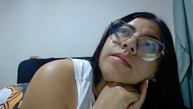 Snapshot of viccky_vick chatting on 21, 6, 2026 viccky vick online show from 21, 6, 2026