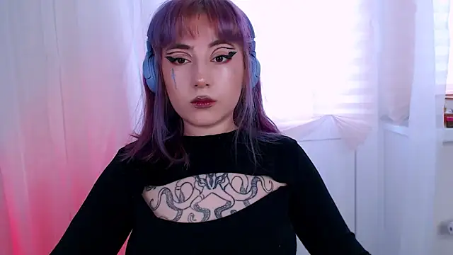 Snapshot of purplewitch chatting on 3, 3, 2026 purplewitch online show from 3, 3, 2026