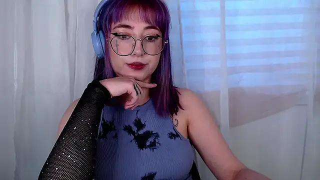 Snapshot of purplewitch chatting on 11, 2, 2026 purplewitch online show from 11, 2, 2026