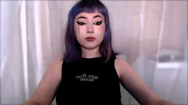 Snapshot of purplewitch chatting on 15, 12, 2025 purplewitch online show from 15, 12, 2025