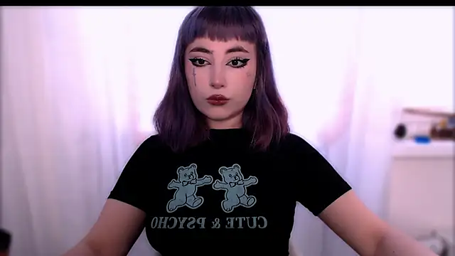 Snapshot of purplewitch chatting on 21, 12, 2025 purplewitch online show from 21, 12, 2025