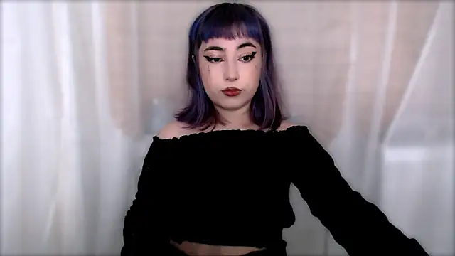 Snapshot of purplewitch chatting on 5, 12, 2025 purplewitch online show from 5, 12, 2025