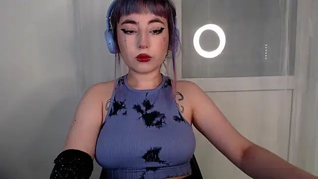 Snapshot of purplewitch chatting on 6, 1, 2026 purplewitch online show from 6, 1, 2026