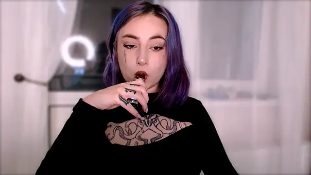 purplewitch online show from 21, 10, 2025