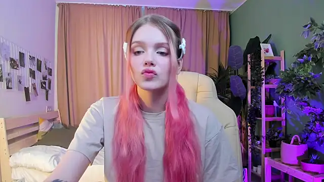 Gretchen Mol online show from 11, 1, 2026