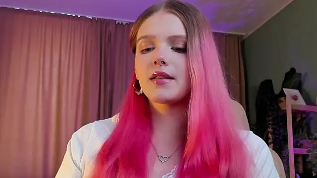 Gretchen Mol online show from 1, 3, 2026