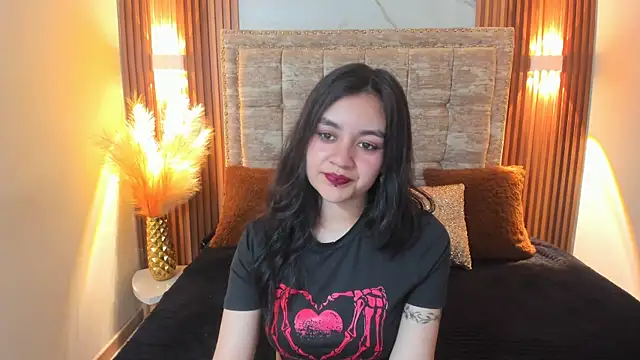 Lucy Harris online show from 18, 2, 2025