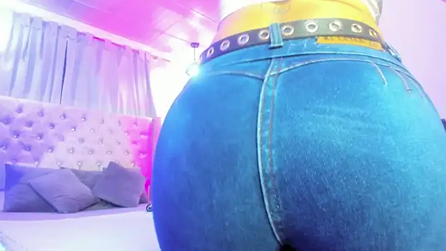 nicolee millerr online show from 15, 1, 2026