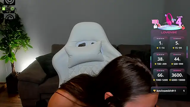 Anya-Ray online show from 9, 10, 2025