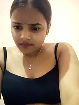 Snapshot of RAYI_123 chatting on 24, 2, 2025 RAYI 123 online show from 24, 2, 2025