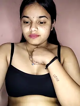 Snapshot of RAYI_123 chatting on 8, 3, 2025 RAYI 123 online show from 8, 3, 2025