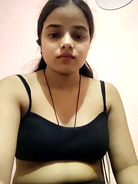 Snapshot of RAYI_123 chatting on 7, 10, 2025 RAYI 123 online show from 7, 10, 2025