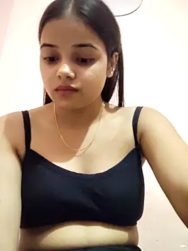 Snapshot of RAYI_123 chatting on 4, 11, 2025 RAYI 123 online show from 4, 11, 2025