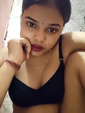 Snapshot of RAYI_123 chatting on 6, 11, 2025 RAYI 123 online show from 6, 11, 2025