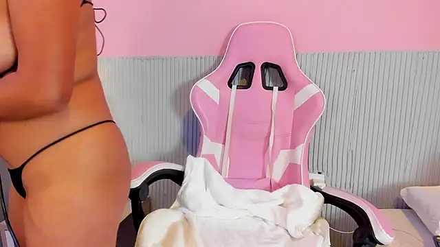 Snapshot of yeikafoxy chatting on 22, 11, 2025 yeikafoxy online show from 22, 11, 2025