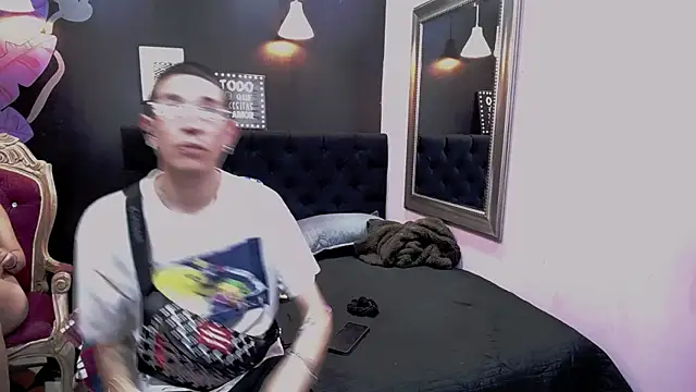 SimonAndJocelyn online show from 18, 9, 2025