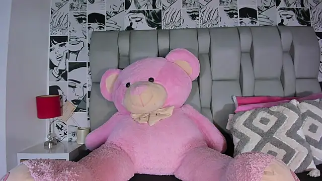 LucyRosse online show from 6, 4, 2026