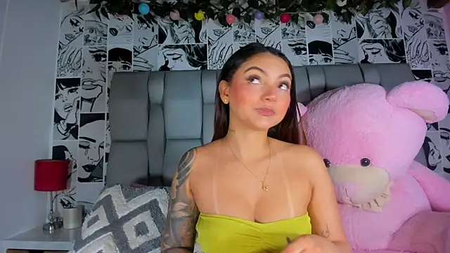 LucyRosse online show from 20, 4, 2026