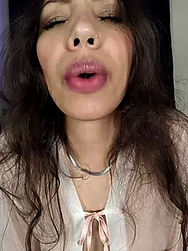 Miss veronicaa2 online show from 5, 11, 2025