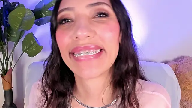 Miss veronicaa2 online show from 27, 4, 2026