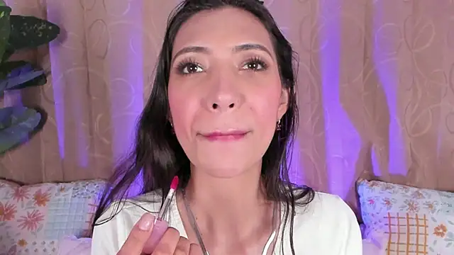 Snapshot of Miss_veronicaa2 chatting on 1, 7, 2026 Miss veronicaa2 online show from 1, 7, 2026