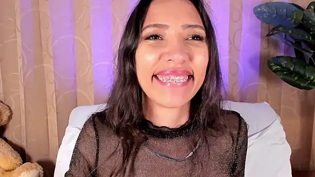 Miss veronicaa2 online show from 12, 3, 2026