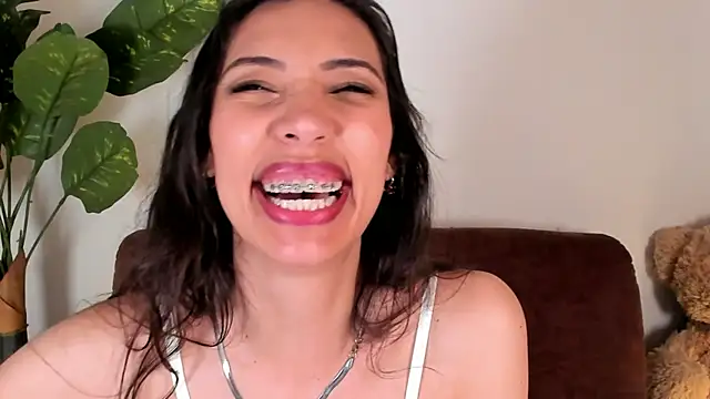 Miss veronicaa2 online show from 1, 4, 2026