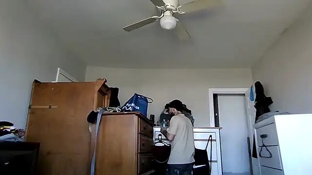 cruz815 online show from 4, 4, 2026