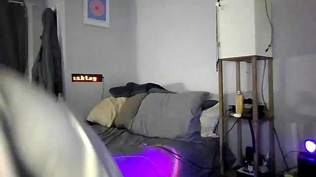 Snapshot of cruz815 chatting on 27, 5, 2026 cruz815 online show from 27, 5, 2026