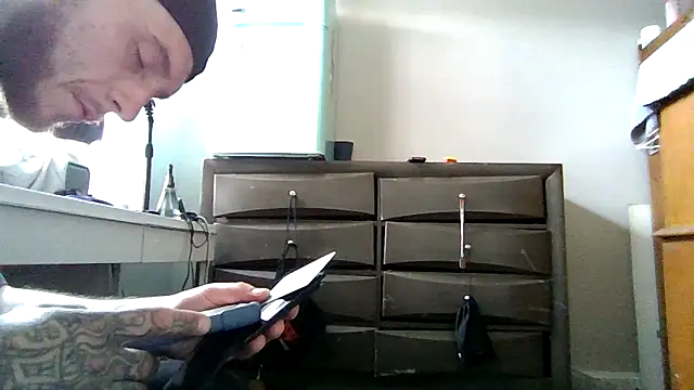 cruz815 online show from 13, 4, 2026