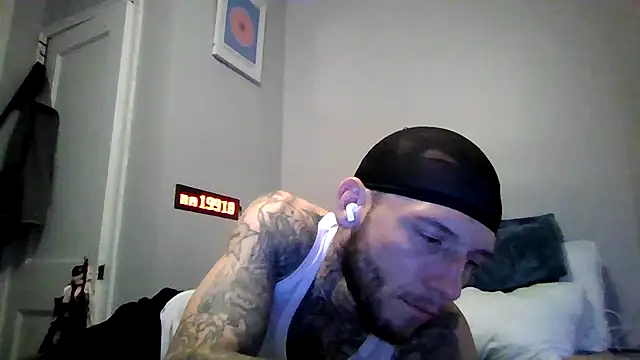 Snapshot of cruz815 chatting on 3, 6, 2026 cruz815 online show from 3, 6, 2026