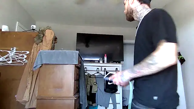 cruz815 online show from 12, 4, 2026