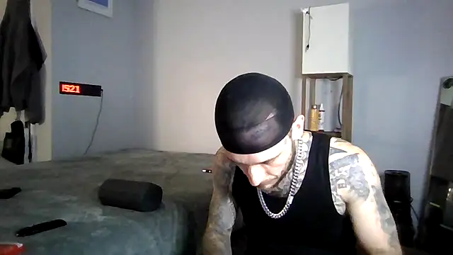Snapshot of cruz815 chatting on 21, 5, 2026 cruz815 online show from 21, 5, 2026