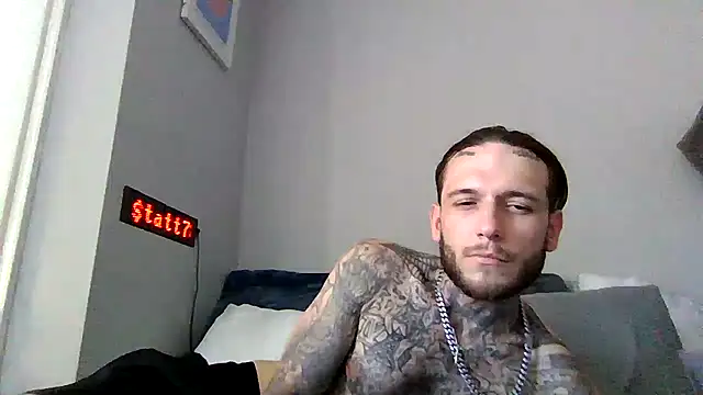 Snapshot of cruz815 chatting on 3, 6, 2026 cruz815 online show from 3, 6, 2026