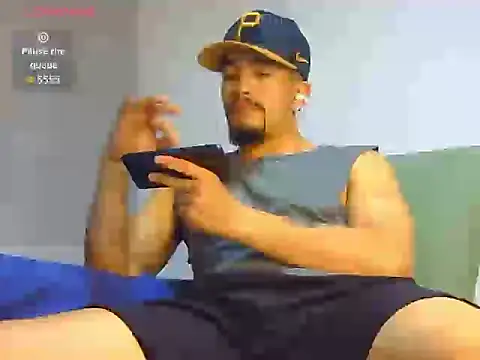 Snapshot of Keiviid chatting on 5, 7, 2026 Keiviid online show from 5, 7, 2026