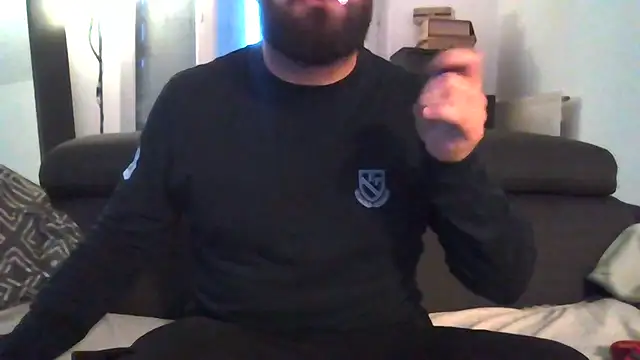 Snapshot of Zer_oki chatting on 28, 9, 2025 Zer oki online show from 28, 9, 2025