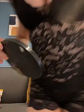 MirandaLatinaLovely online show from 18, 9, 2025