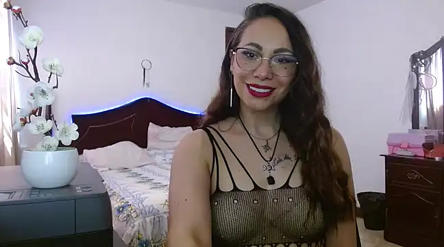 AloLovely  online show from 17, 3, 2025