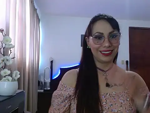 AloLovely  online show from 2, 4, 2026