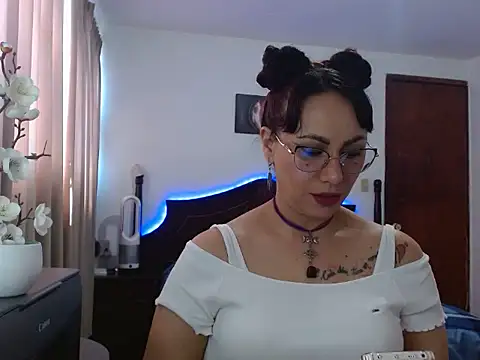 AloLovely  online show from 27, 3, 2026