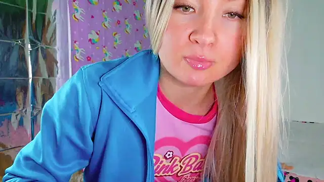 Snapshot of TwerkingCheerleader chatting on 19, 10, 2025 TwerkingCheerleader online show from 19, 10, 2025