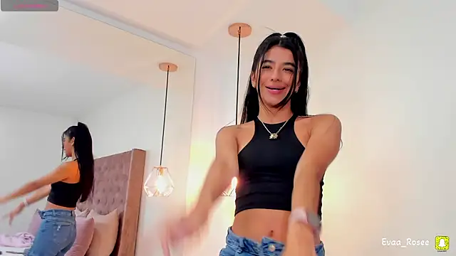 eva roseee online show from 3, 12, 2025