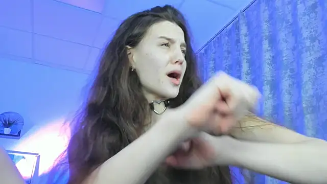 MilaStoyne online show from 19, 12, 2025